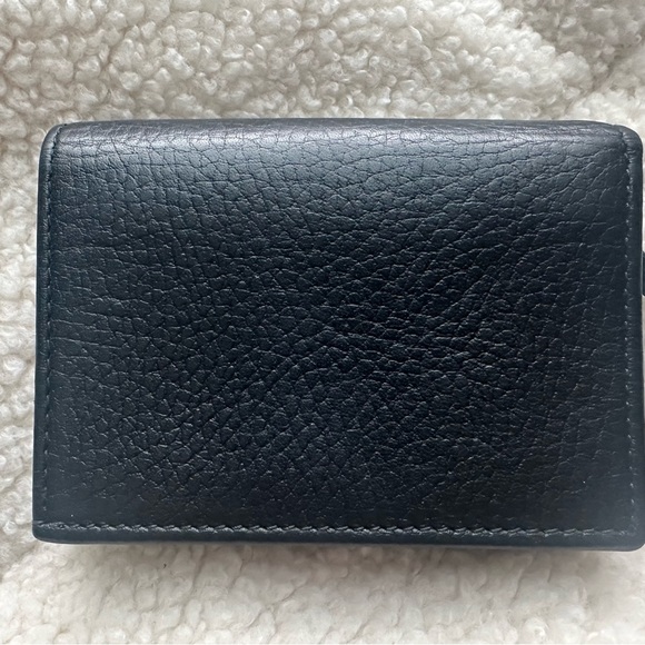 A card case wallet with small Double G metal detail. - Picture 6 of 9